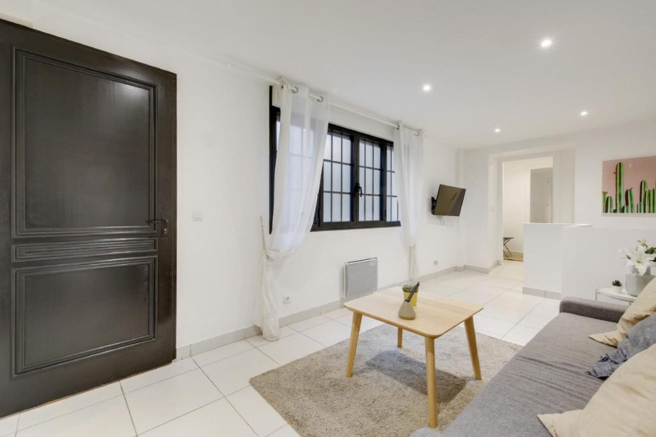 250 Suite Sainte - Superb Apartment In Parigi Esterno foto