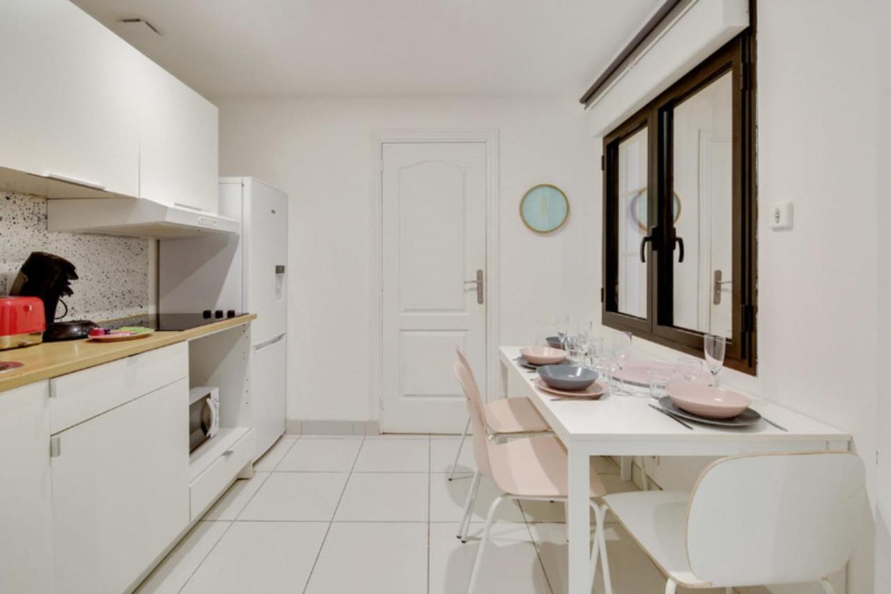 250 Suite Sainte - Superb Apartment In Parigi Esterno foto